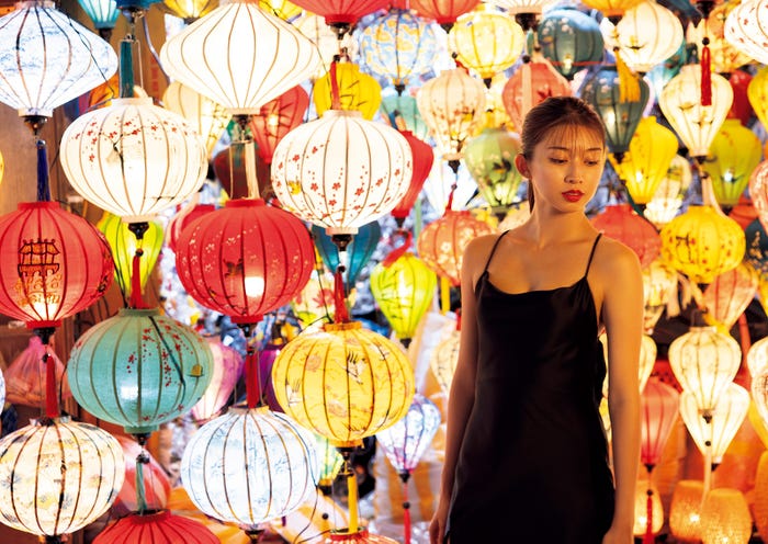 モーニング娘。‘25 牧野真莉愛 写真集「Maria 24 tuoi」撮影:田畑竜三郎 ワニブックス刊