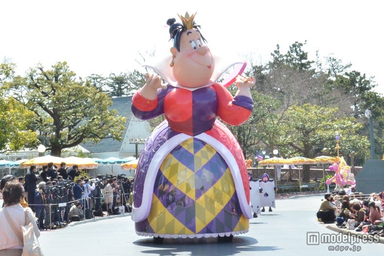 クイーン・オブ・ハート／ハピネス・イズ・ヒア