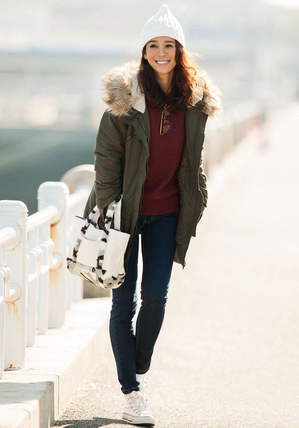 【SET】裾スリット片畦アイレットバルキーニット+ハードブロークン カラースキニーパンツ「STYLEST」7,000円(税別)/画像提供:STYLEST