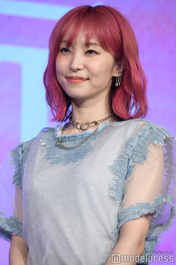 画像1 8 Lisa ライブで活動再開 黒髪にイメチェン モデルプレス