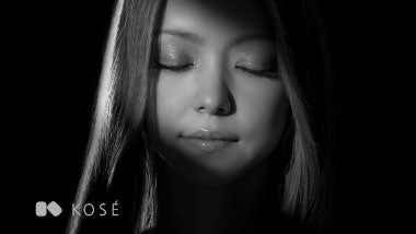 安室奈美恵・新CM「メイクドラマティック デビュー」篇より