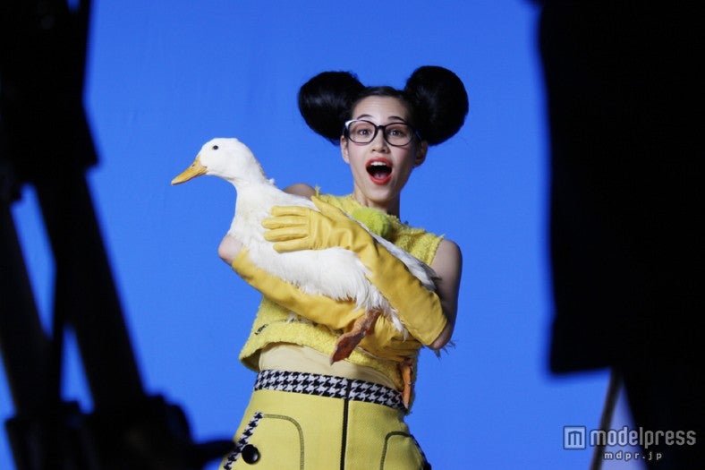 水原希子／メイキングショット