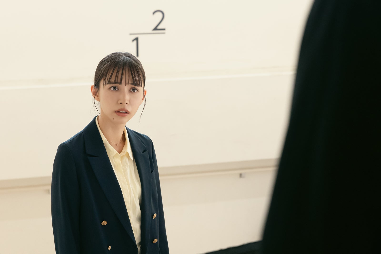 井桁弘恵「私の町の千葉くんは。」第2話（C）「私の町の千葉くんは。」製作委員会