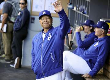 ドジャース 14連続ポストシーズン進出決定 レッズに快勝 スクバル7回無失点で10勝目、タッカー、テオスカーに一発