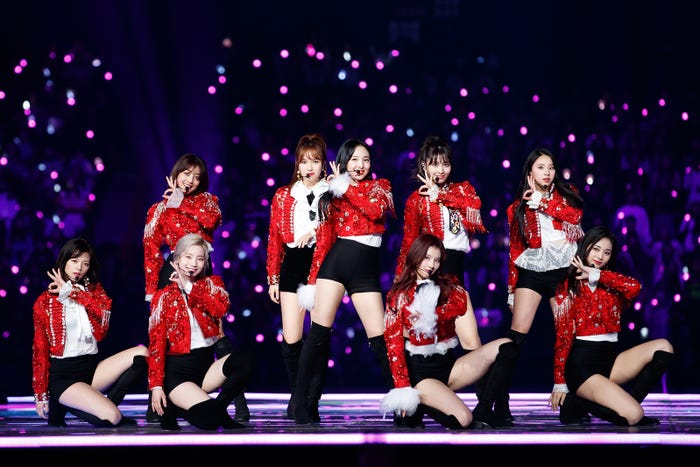 TWICE(C)CJ ENM Co.,Ltd,All Rights Reserved