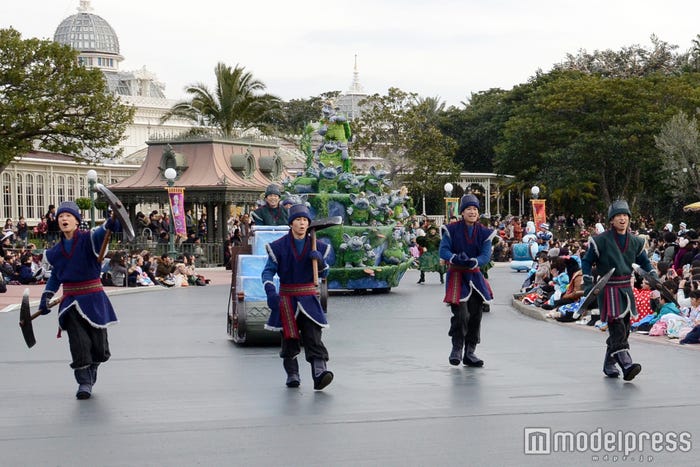 氷職人たち/「フローズンファンタジーパレード」(C)モデルプレス