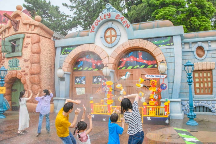 “びしょ濡れ”トゥーンタウン(C)Disney
