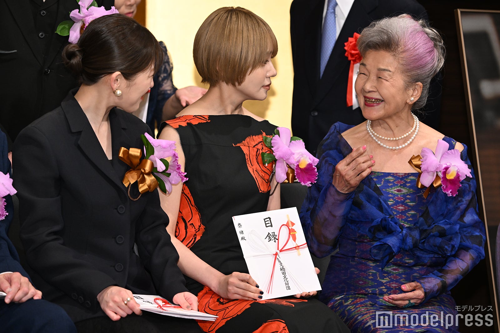 伊藤沙莉、奈緒、草村礼子（C）モデルプレス