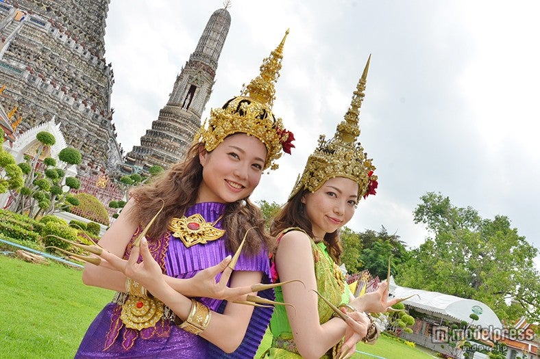 王朝時代にタイムスリップしたような記念写真が撮れる／モデル：百々さおり、富田千穂