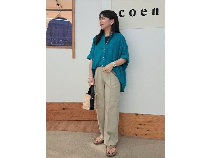 洋服から小物まで、使えるシンプルアイテムが充実している「coen」　出典：WEAR