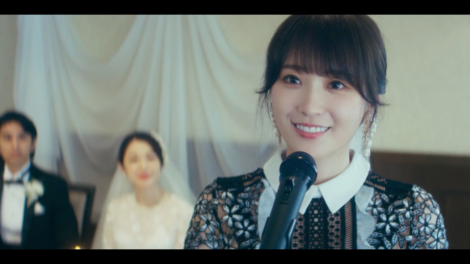 高山一実「私の色」MVより（提供写真）