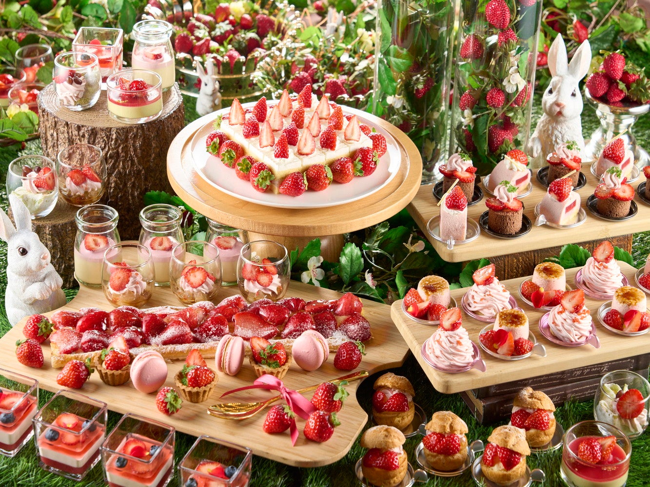 Strawberry Party～いちごの森で乾杯～イメージ／画像提供：ロイヤルホテル