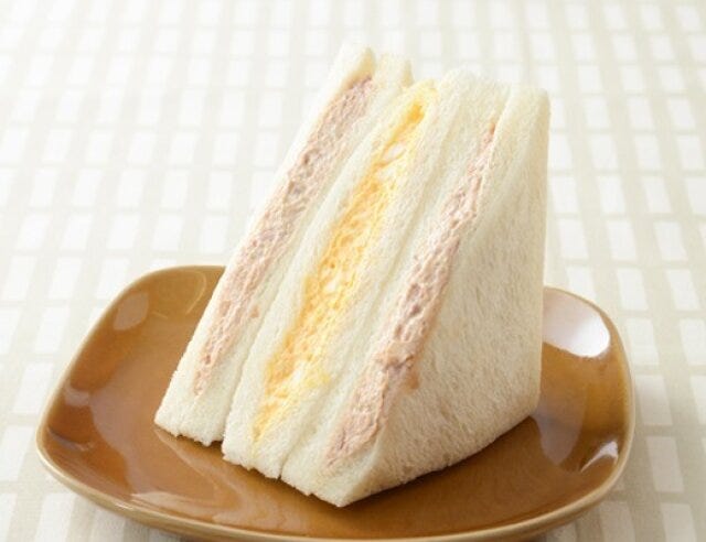 ローソン　盛りすぎ！ツナたまごサンド