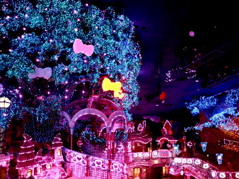 Sweets Puro（C）1976，2009 SANRIO CO．，LTD．（C）1975，1976，1990，1996，2001，2004，2005，2010，2017，2021 SANRIO CO．，LTD．