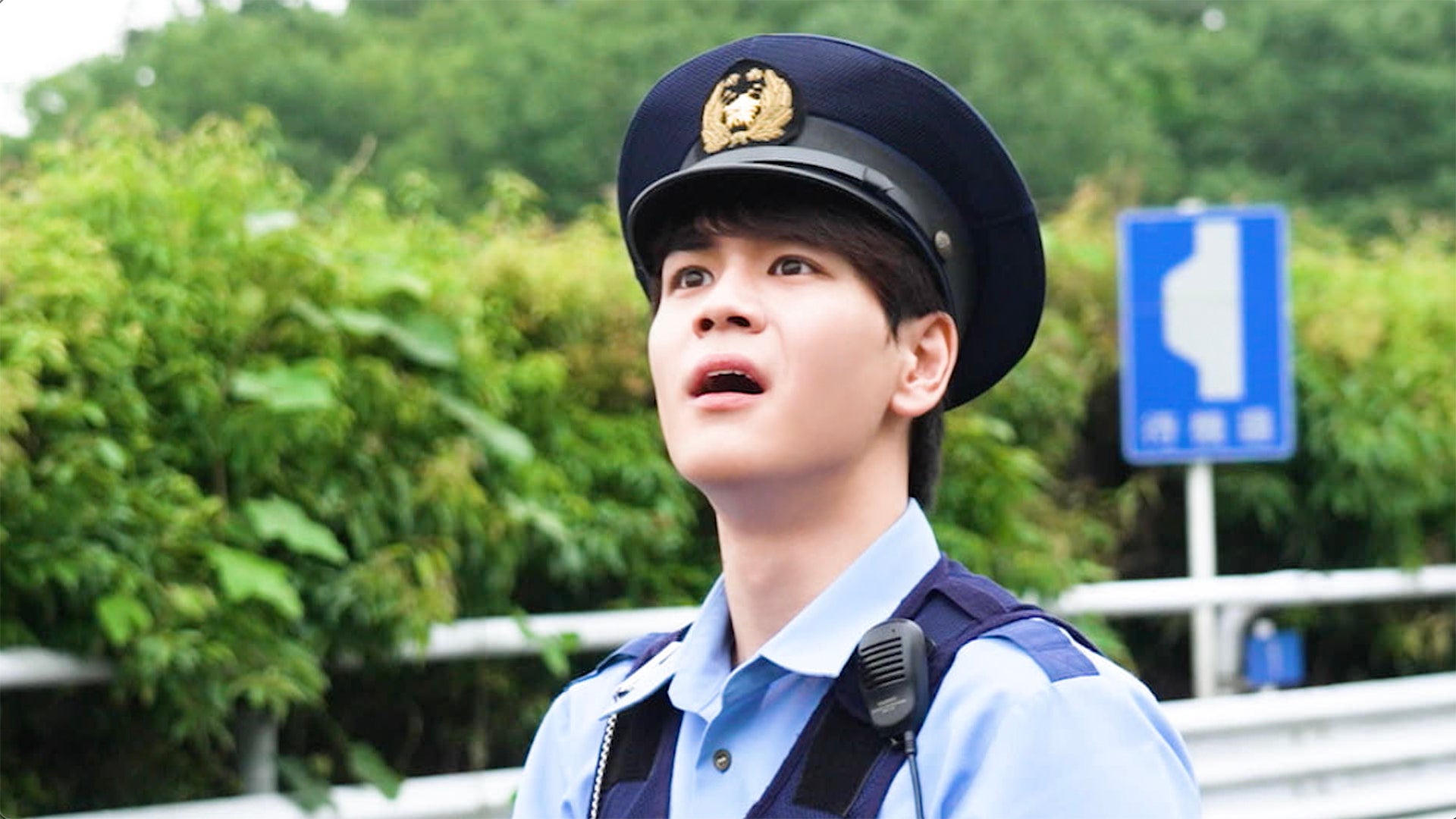 JO1豆原一成、警察官姿で窃盗犯と対峙 キレキレのダンスも披露