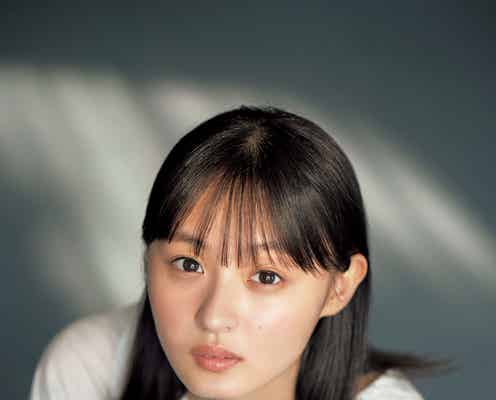 乃木坂46遠藤さくらの“儚さ”が眩しい 美麗グラビアを披露