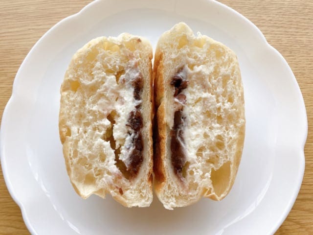 つぶあんとホイップの組み合わせが絶妙♪