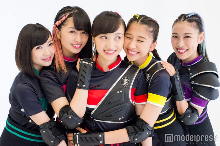 ももいろクローバーZ