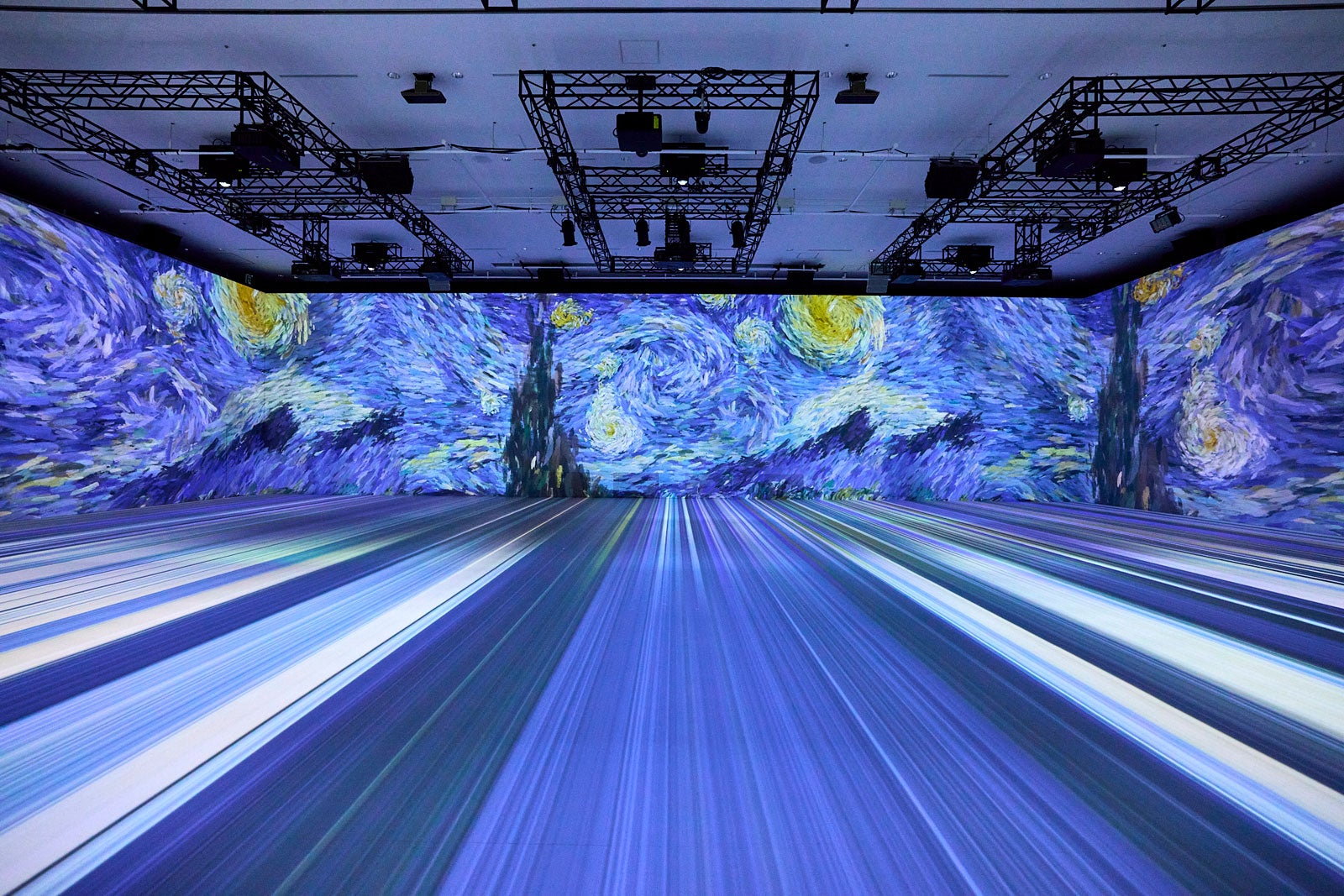 「Immersive Museum TOKYO vol.3 印象派と浮世絵 〜ゴッホと北斎、モネと広重〜」会場空画（提供写真）