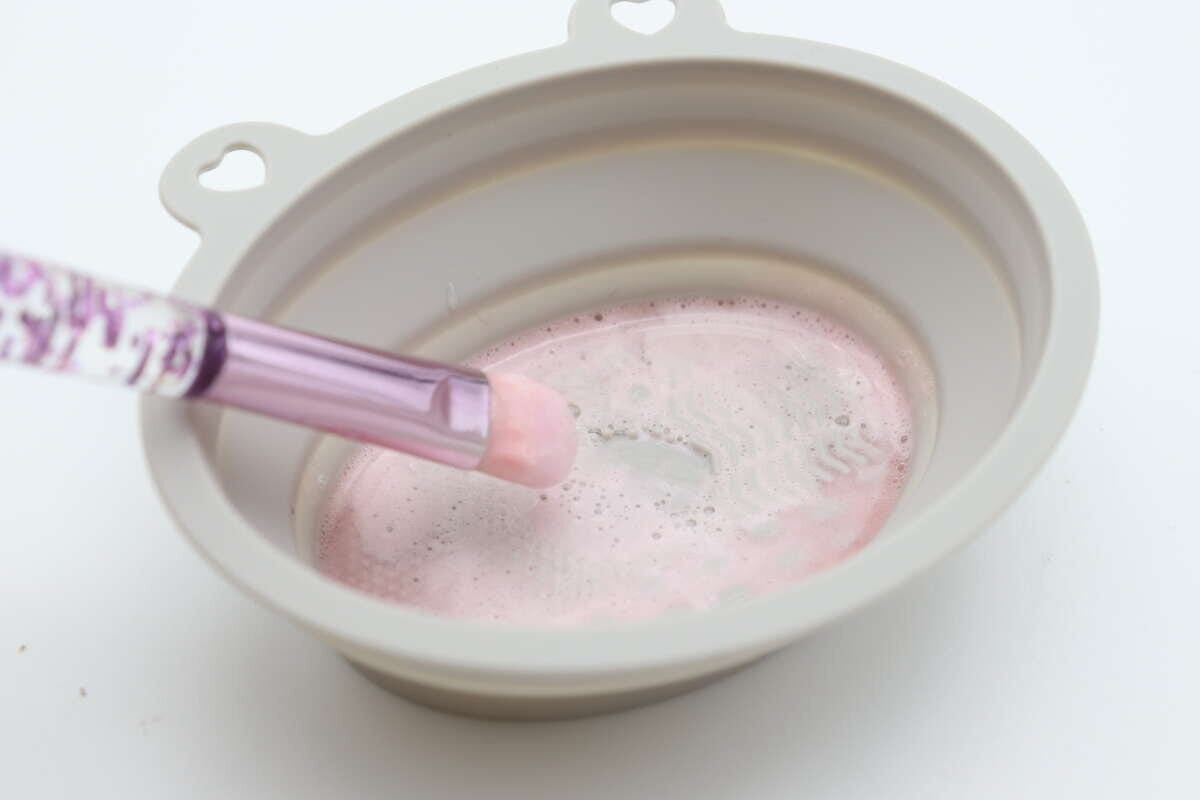 メイクブラシクリーナー　使用例