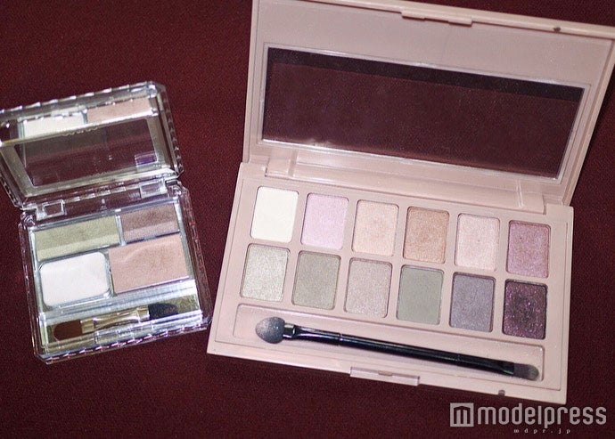 画像左から【キャンメイク】「パーフェクトブラウンアイズ“06 アンティークカーキ”」、【メイベリン】「ヌードパレットブラッシュド／写真・MAKO（C）モデルプレス