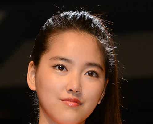 竹富聖花、スラリ美脚披露 舞台裏トークに山田涼介ツッコミ「楽屋か!」
