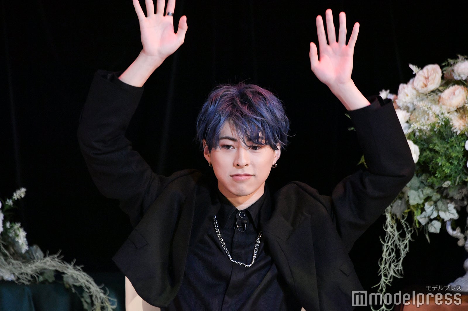 「GYAO!」にて配信された「OWV グループ結成記念生配信特番」より／佐野文哉（C）モデルプレス