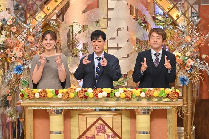 斎藤ちはるアナウンサー、名倉潤、堀内健(C)テレビ朝日