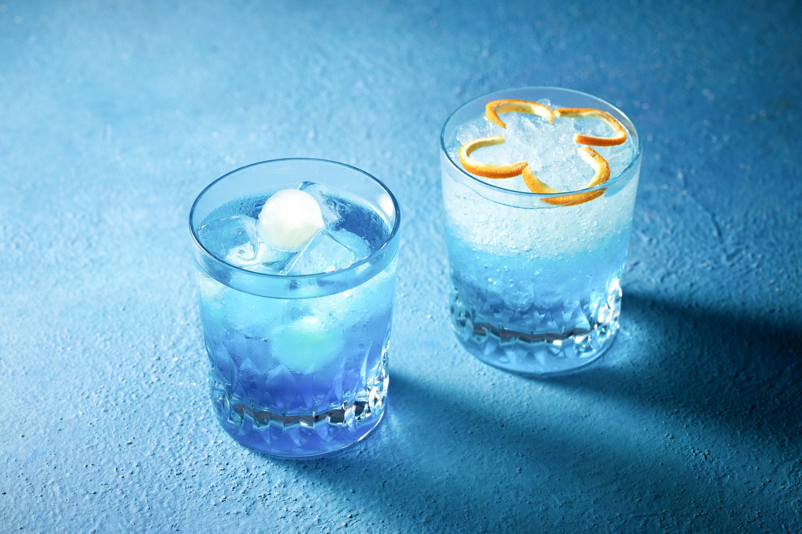 アフタヌーンティー限定カクテル“Jelly Fish Squash”￥2,024（税サ込）／提供画像