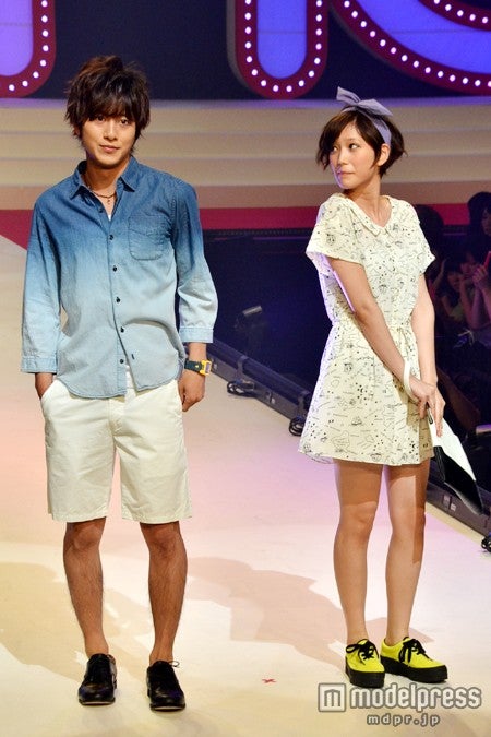 （左から）溝端淳平、本田翼