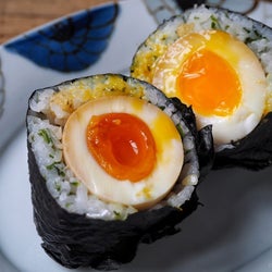 お酒に合う「おつまみおにぎり」のレシピ集