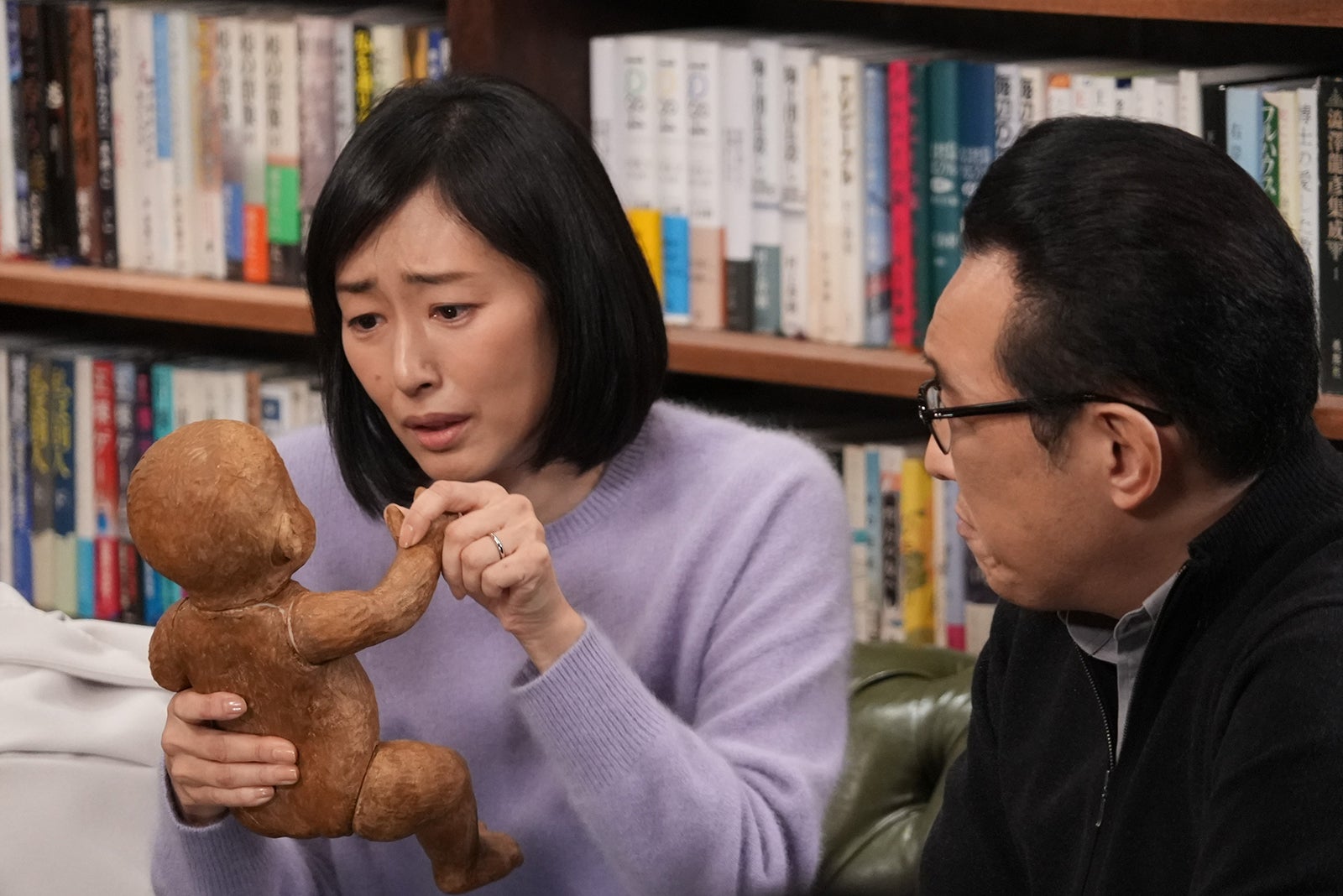 （左から）木村多江、阪田マサノブ／「真犯人フラグ」特別編より（C）日本テレビ