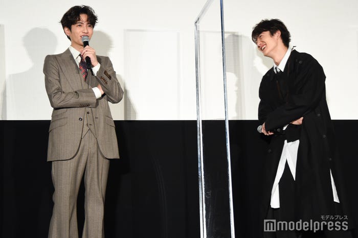 MCが間違えて呼んでしまった「志尊くんさん」に永遠に笑い続ける岡田将生/志尊淳、岡田将生 (C)モデルプレス