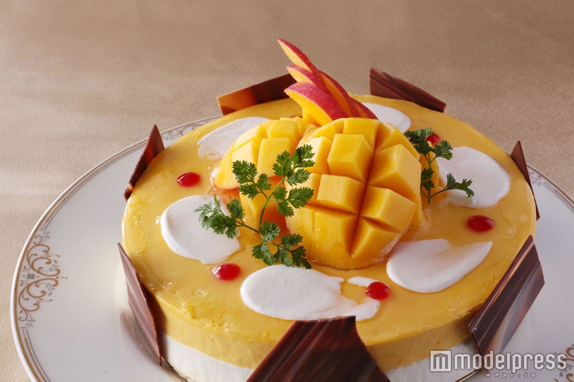 ナイトスイーツブッフェ“Sweets Parade” マンゴー＆メロンフェア