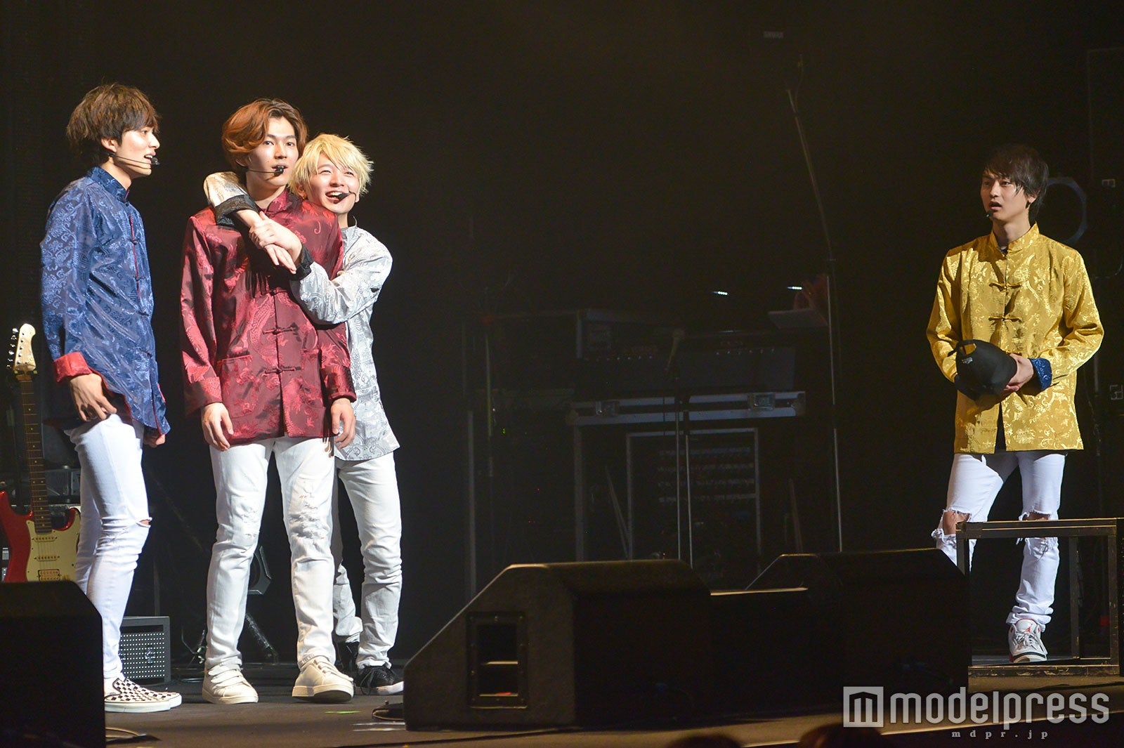 ライブの様子 （C）モデルプレス