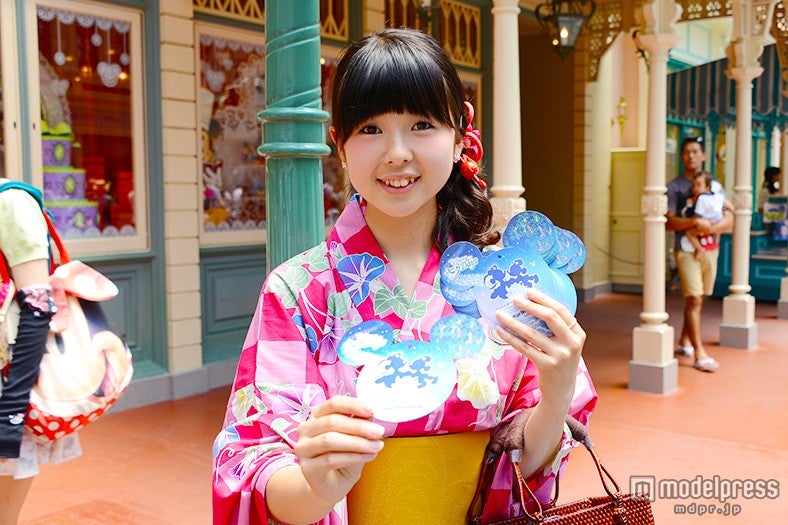 ディズニーランドの青いウィッシングカード