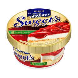 スーパーカップ史上初、層状のアイスクリーム「苺ショートケーキ」登場