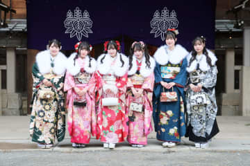SKE48の6人が振り袖姿披露 グループ初の佐賀県出身メンバー桒原椿「19歳の時に初めて1人で新幹線に乗って名古屋に」