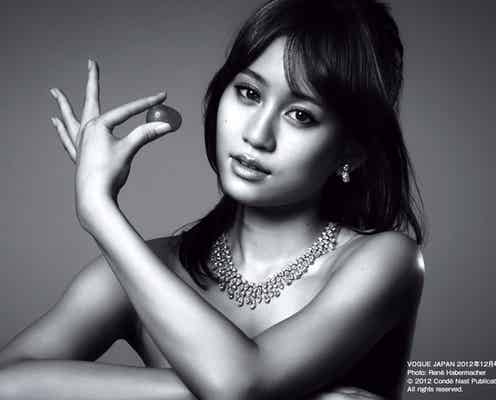 前田敦子が妖艶美女に!2億円ジュエリーで変身