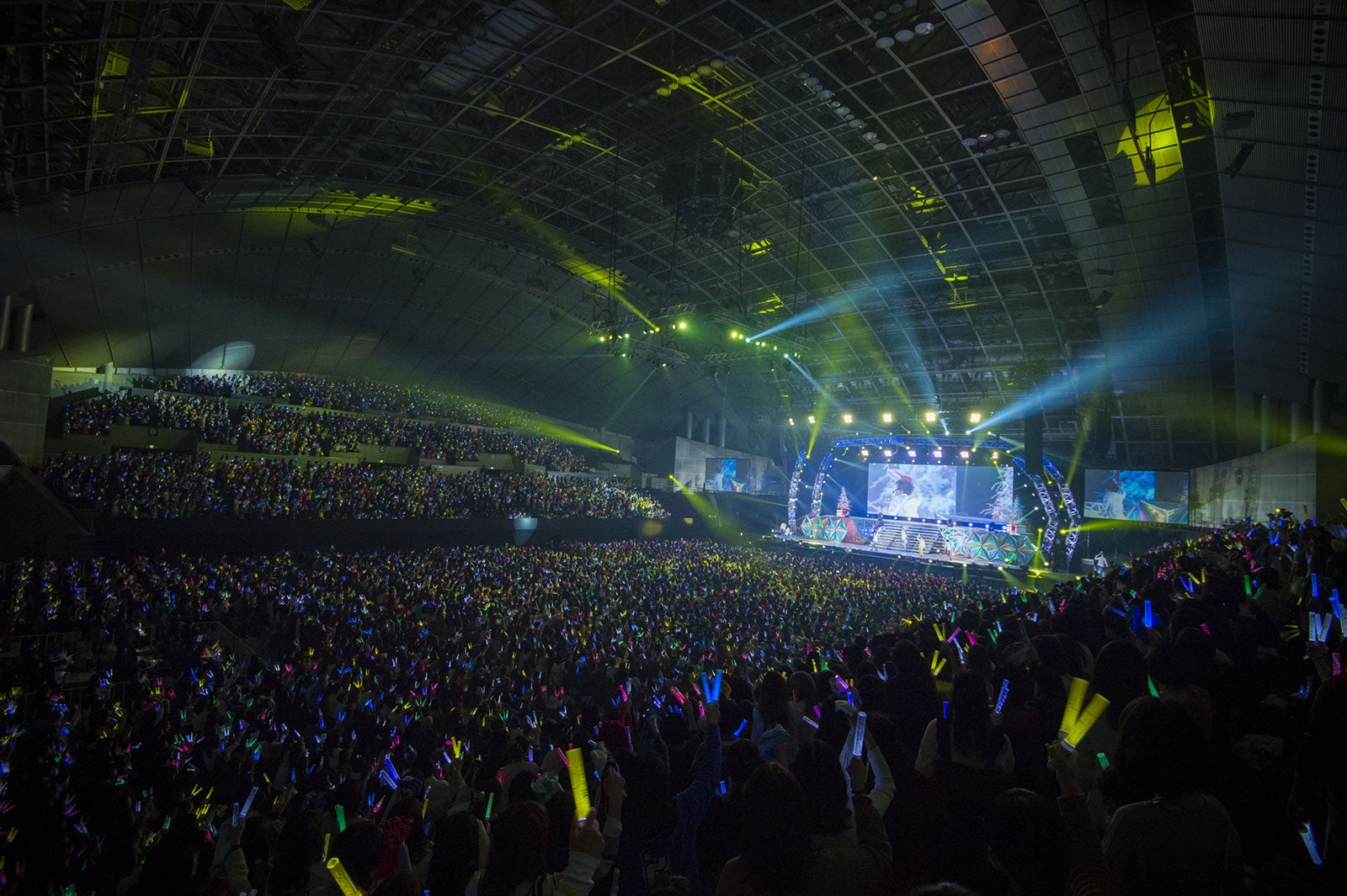 超特急／Photo by：米山三郎、深野輝美