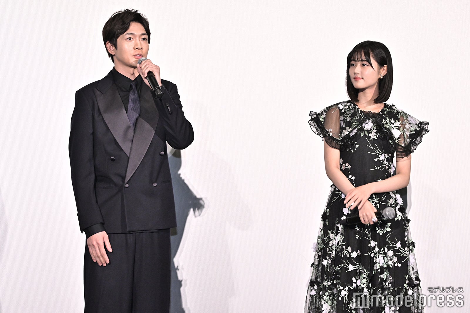 松下洸平、原菜乃華（C）モデルプレス