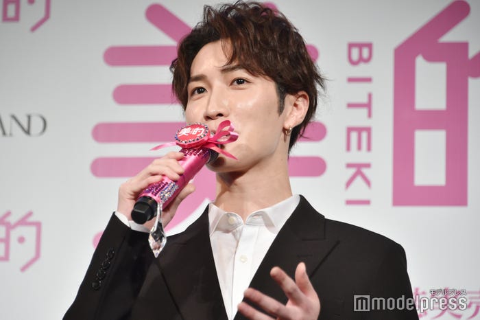 キャッチコピーは「天然ハイライト」の渡辺翔太(C)モデルプレス