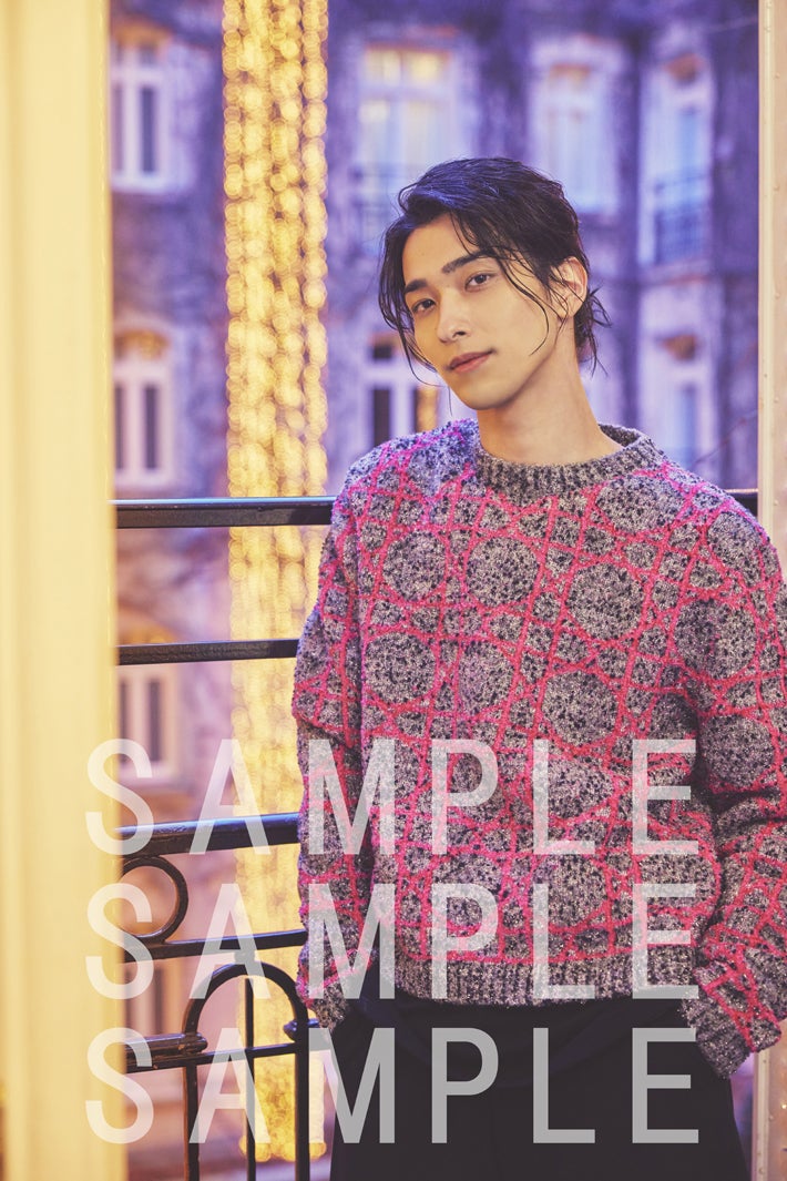 「横浜流星2025年カレンダー」セブンネット限定版特典（C）KADOKAWA