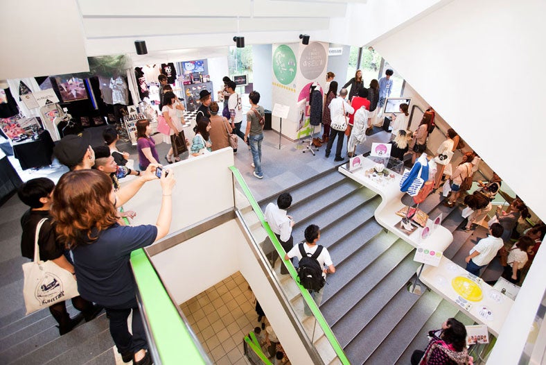 「ラフォーレファッションウィーク'11」より