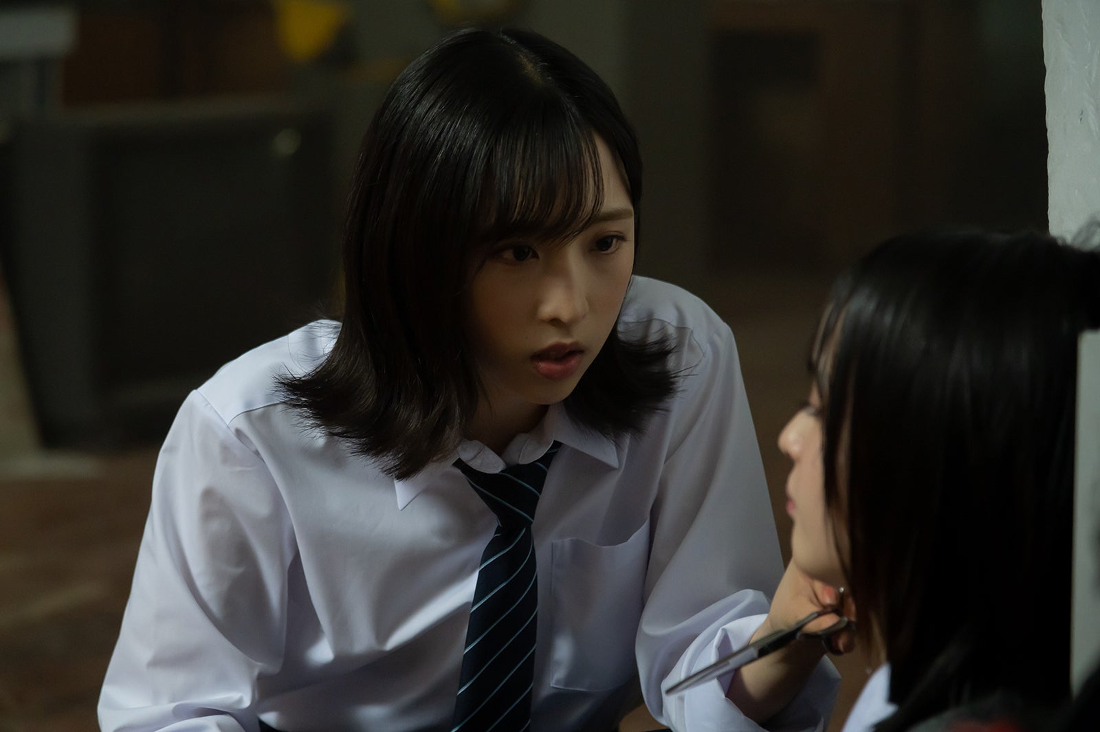 小栗有以（C）「教祖のムスメ」製作委員会・MBS