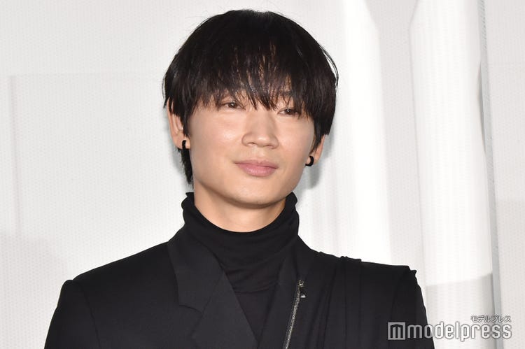 綾野剛 39歳バースデー迎える 祝福の声殺到で みんなが大好きだ馬鹿野郎 モデルプレス 綾野剛 39歳バースデー迎える 祝福の声殺到で みんなが大好きだ馬鹿野郎 モデルプレス