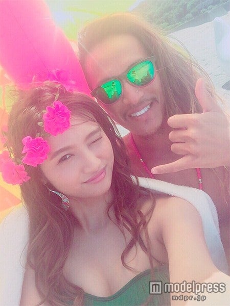 香川沙耶、JunJun（画像：所属事務所提供）