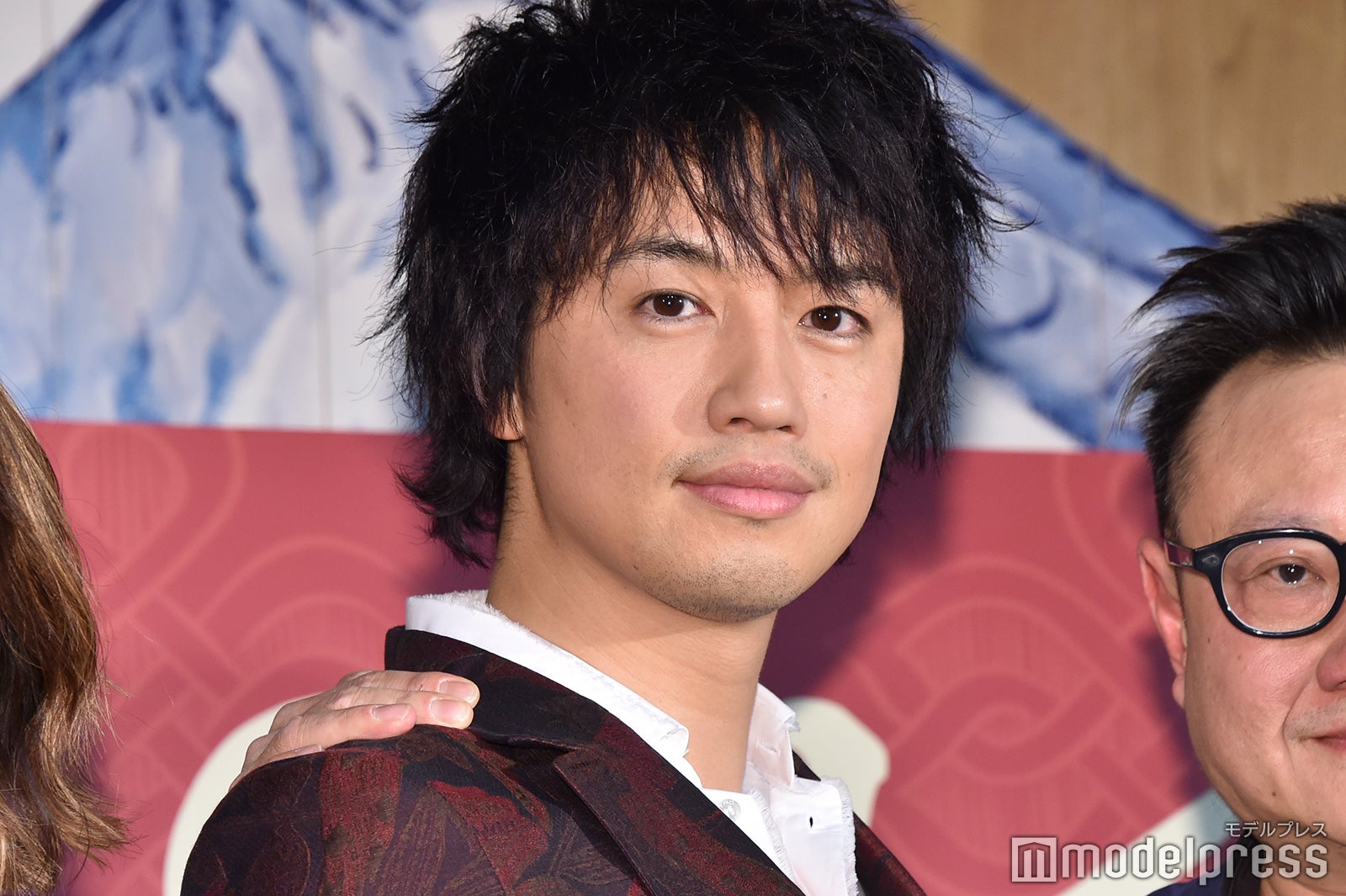 斎藤工、女芸人とガチキスでスタジオ興奮　ネット騒然でトレンド入りも
