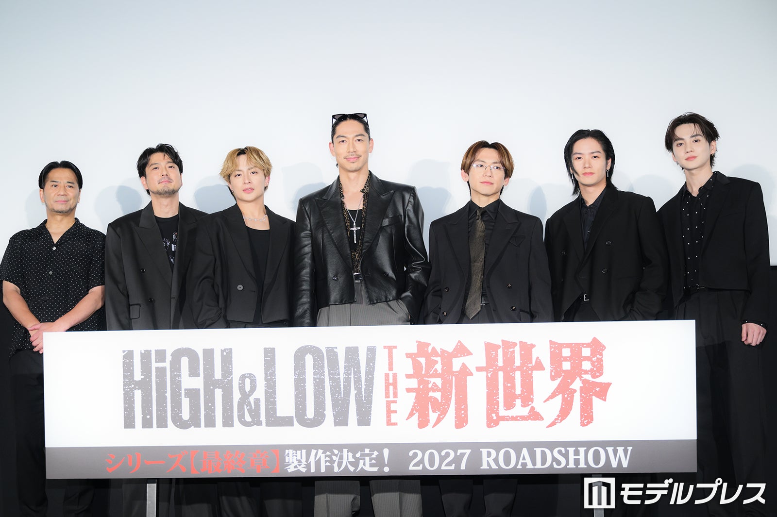HIRO、平沼紀久氏、白濱亜嵐、AKIRA、NAOTO、川村壱馬、吉野北人（C）モデルプレス
