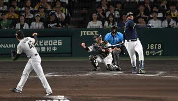 「モノが違うわ」「人外の域」阪神・梅野のブロッキングに絶賛の声 163キロ計測・工藤の好投を演出した献身性に「ピッチャーも信頼して投げれるで」
